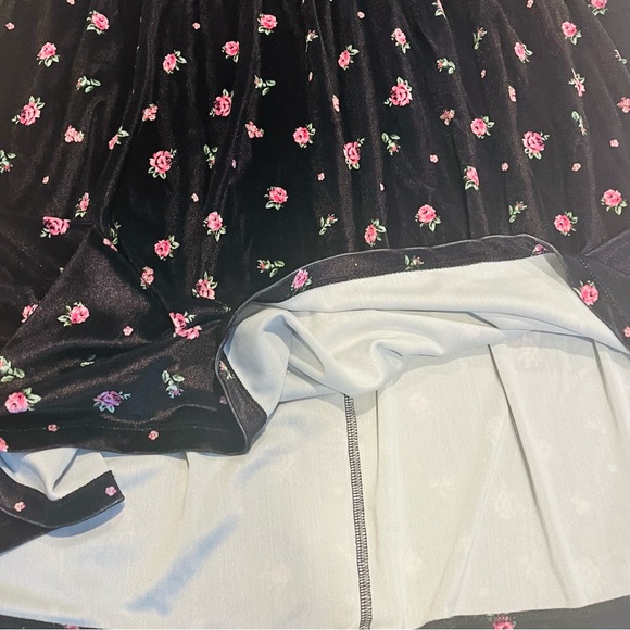 ASOS Design | Black Velvet Floral Printed Mini Dress | Size M | NWOT - Picture 12 of 14